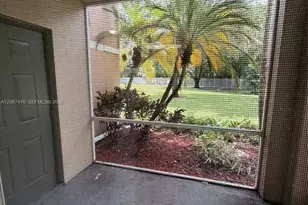 6492 Emerald Dunes Dr, West Palm Beach, FL 33411 - Photo 1
