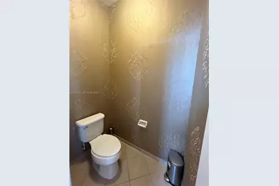 8843 W 34th Ave, Hialeah, FL 33018 - Photo 20