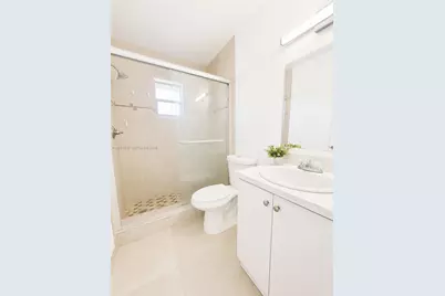 2521 Pierce St #10, Hollywood, FL 33020 - Photo 8