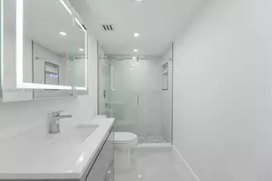 1980 S Ocean Dr, Hallandale Beach, FL 33009 - Photo 22