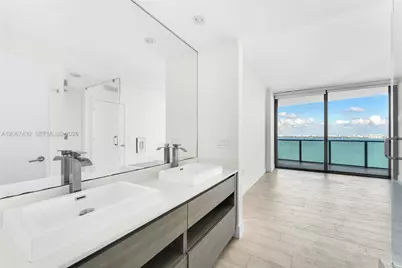 460 NE 28th St #1803, Miami, FL 33137 - Photo 20