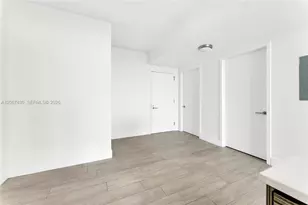 460 NE 28th St, Miami, FL 33137 - Photo 10