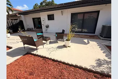 6641 NW 174th Ter, Hialeah, FL 33015 - Photo 24