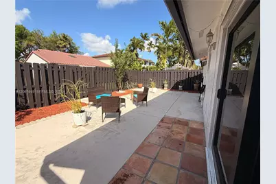 6641 NW 174th Ter, Hialeah, FL 33015 - Photo 24