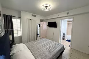 4840 NW 7th St, Miami, FL 33126 - Photo 12