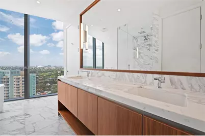175 SE 25 Rd #2604, Miami, FL 33129 - Photo 12