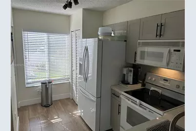 128 Riviera Cir #128, Weston, FL 33326 - Photo 6