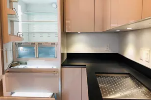 1010 Brickell Ave, Miami, FL 33131 - Photo 4