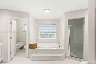 9840 NW 28th Ter, Doral, FL 33172 - Photo 32