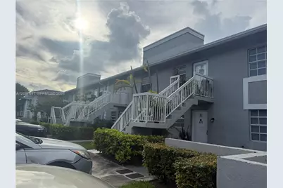 422 NE 210th Cir Ter #105-1, Miami, FL 33179 - Photo 2