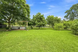 3829 Gulfstream Way, Davie, FL 33328 - Photo 52