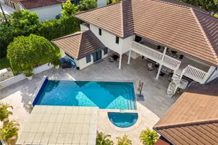 5720 SW 128th St, Pinecrest, FL 33156 - Photo 2