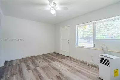 260 Navarre Ave #2, Coral Gables, FL 33134 - Photo 6