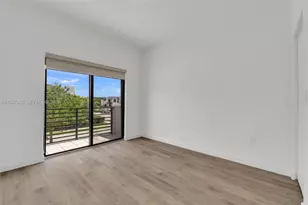 582 NE 207th St, Miami, FL 33179 - Photo 32