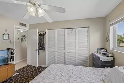 200 Bonnie Blvd #128, Palm Springs, FL 33461 - Photo 14