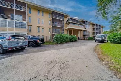 4848 NW 24th Ct #230, Lauderdale Lakes, FL 33313 - Photo 32