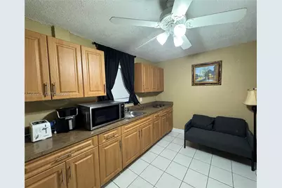 10920 Westwood Lake Dr, Miami, FL 33165 - Photo 2