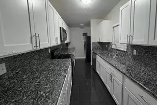 10920 Westwood Lake Dr, Miami, FL 33165 - Photo 8