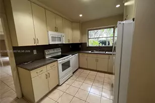 3351 SW 18th St, Miami, FL 33145 - Photo 4