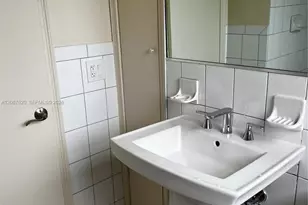 3351 SW 18th St, Miami, FL 33145 - Photo 40