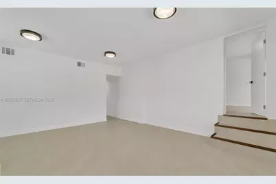 611 SE 4th St, Hialeah, FL 33010 - Photo 40