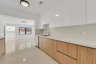 611 SE 4th St, Hialeah, FL 33010 - Photo 1