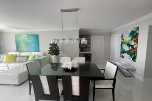 5001 Collins Ave, Miami Beach, FL 33140 - Photo 10