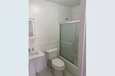 7279 W 24th Ave #246, Hialeah, FL 33016 - Photo 14