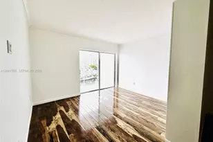 400 Kings Point Dr, Sunny Isles Beach, FL 33160 - Photo 6