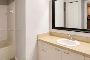 4847 Via Palm Lakes, West Palm Beach, FL 33417 - Photo 2