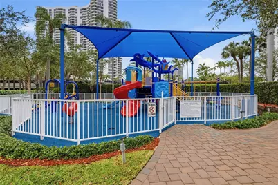 3500 Mystic Pointe Dr #104, Aventura, FL 33180 - Photo 32