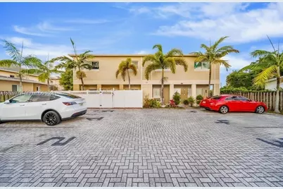 615 NW 10th Ter #1, Fort Lauderdale, FL 33311 - Photo 10