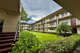 150 150 SW 134th Way, Pembroke Pines, FL 33027 - Photo 4