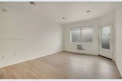 835 Meridian Ave #3, Miami Beach, FL 33139 - Photo 6