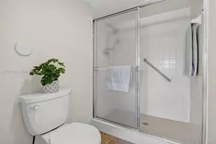 13705 SW 12th St, Pembroke Pines, FL 33027 - Photo 26