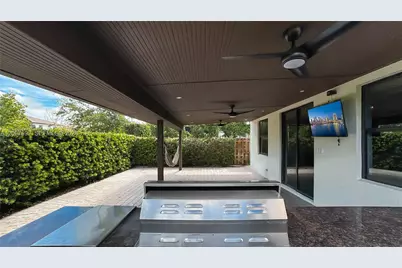 10235 NW 87th Ter, Doral, FL 33178 - Photo 28