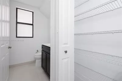 10235 NW 87th Ter, Doral, FL 33178 - Photo 24