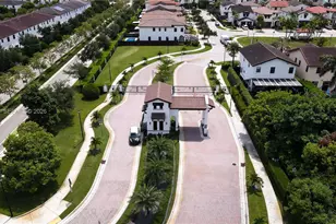 10235 NW 87th Terrace, Doral, FL 33178 - Photo 4