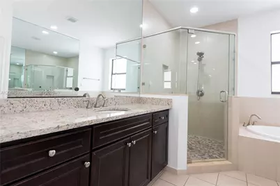 10235 NW 87th Ter, Doral, FL 33178 - Photo 42