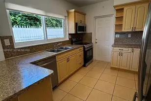 110 SW 30th Rd, Miami, FL 33129 - Photo 18