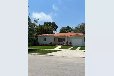 110 SW 30th Rd, Miami, FL 33129 - Photo 1