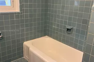 110 SW 30th Rd, Miami, FL 33129 - Photo 16
