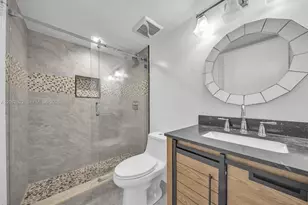 670 NW 85th Pl, Miami, FL 33126 - Photo 4