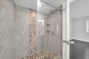 670 NW 85th Pl, Miami, FL 33126 - Photo 10