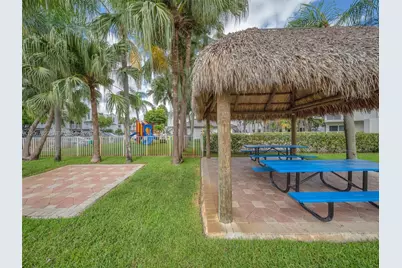 670 NW 85th Pl #11-104, Miami, FL 33126 - Photo 14