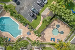 670 NW 85th Pl, Miami, FL 33126 - Photo 16