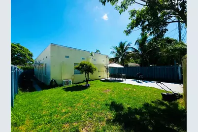 1639 Hayes St #1, Hollywood, FL 33020 - Photo 10