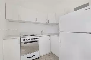 1202 NW 34th St, Miami, FL 33142 - Photo 8