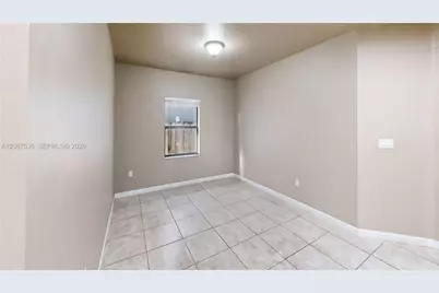 729 SE 34th Ave, Homestead, FL 33033 - Photo 8