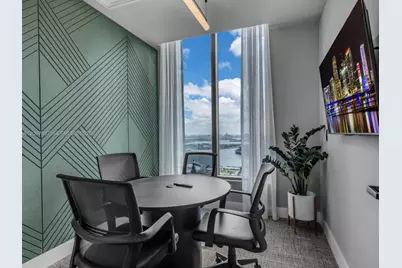 121 NE 5th St #1607, Miami, FL 33132 - Photo 28